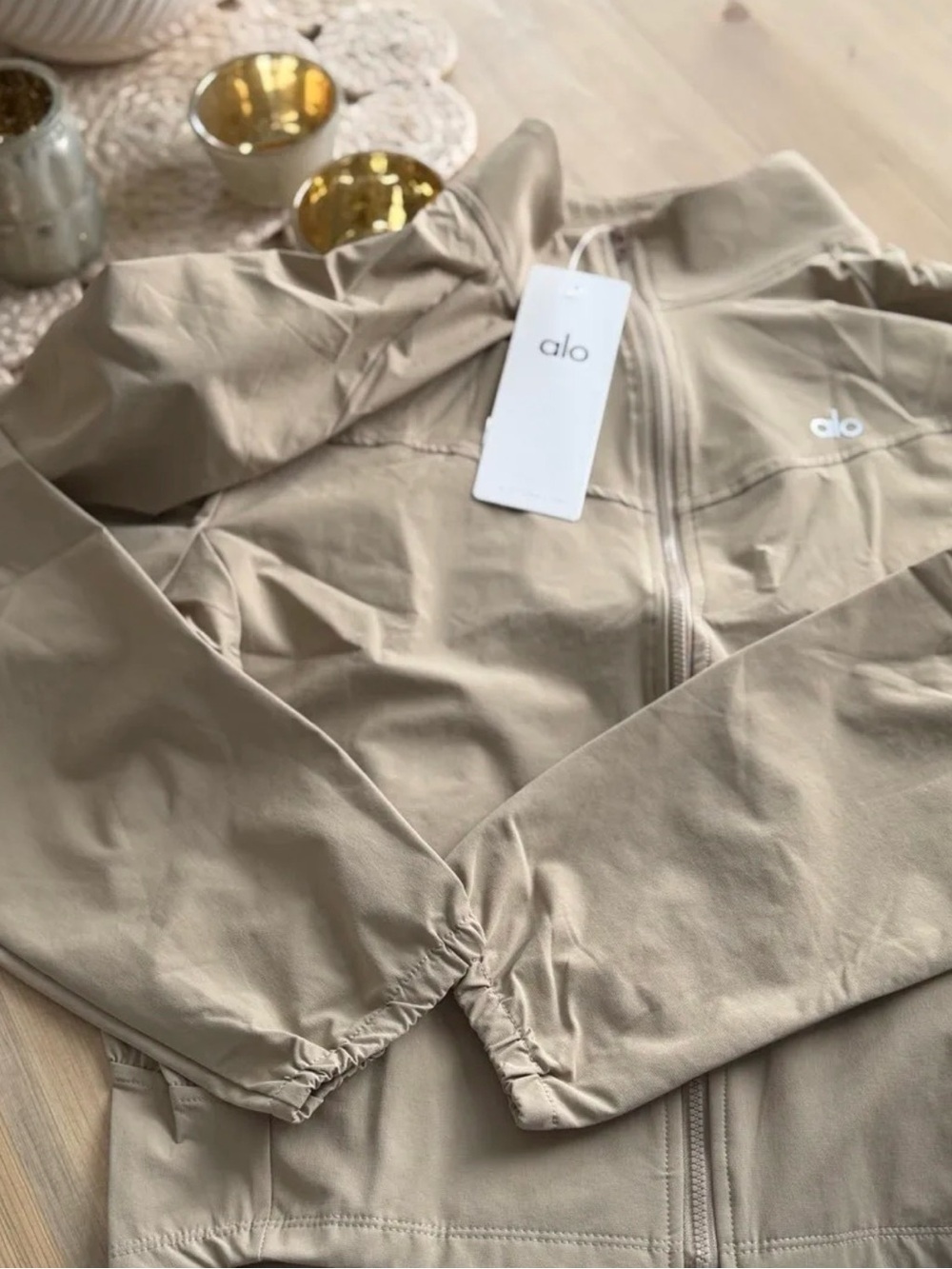 ALO Yoga Women's Light Beige Bomber Jacket